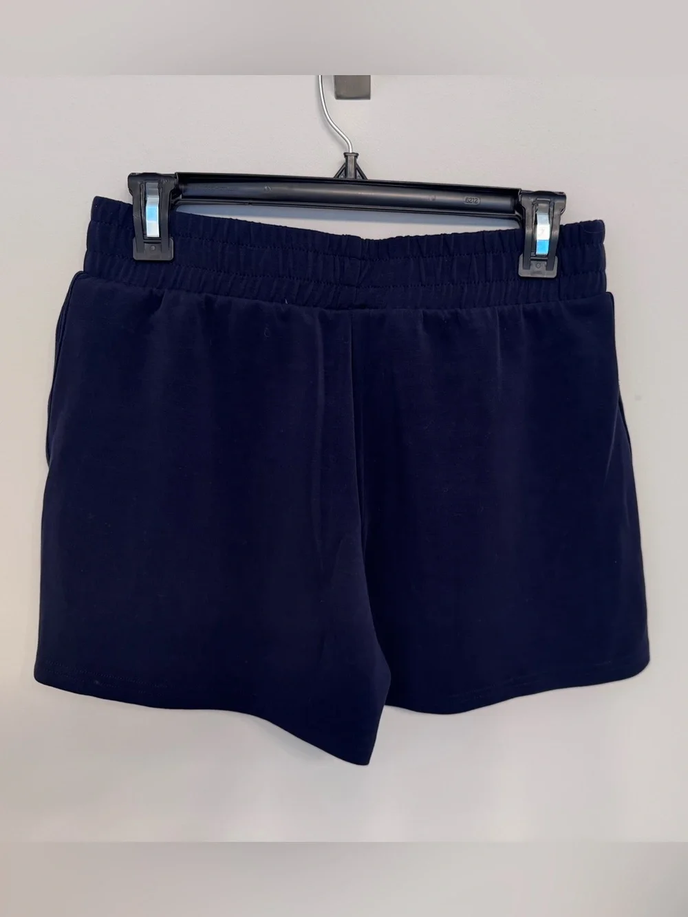 Yogalicious Scuba Soft Elastic-Waist Women’s Shorts - Navy NWOT Small